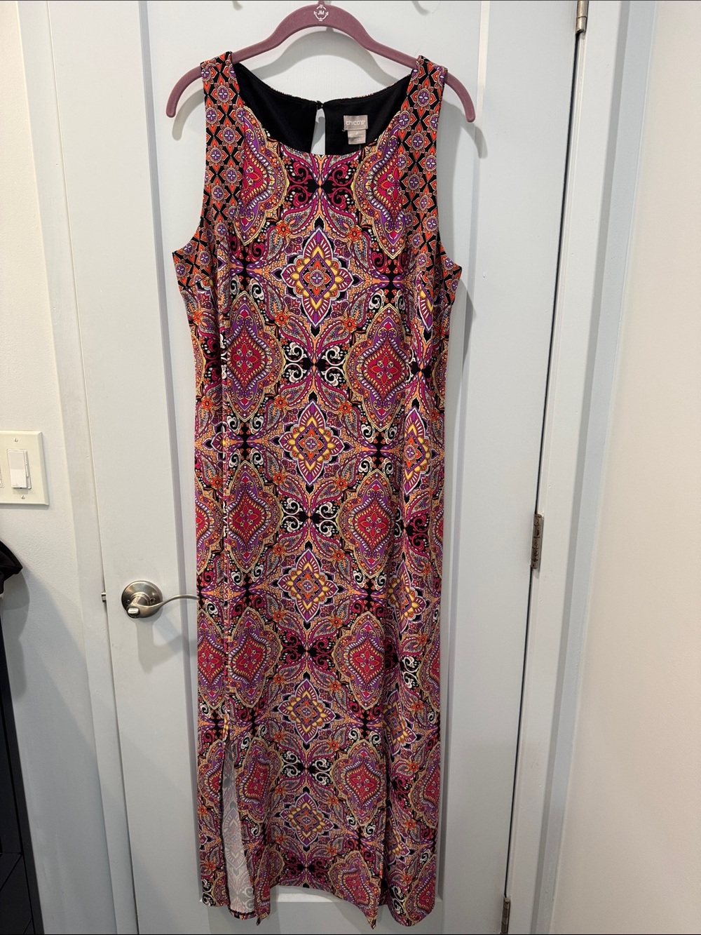 Chico’s Sleeveless Paisley Maxi Dress in Multi Color & Black